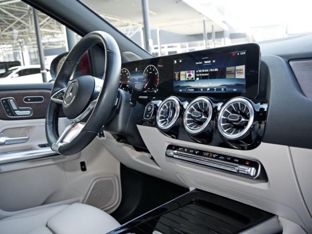 Mercedes-Benz B 220 4M Progressive Navi Distronic Memory 360°