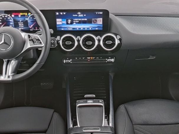 Mercedes-Benz B 220 d Progressive Night MBUX Navi-Prem. EasyP Mercedes-Benz B 220 d Progressive Night MBUX Navi-Prem. EasyP