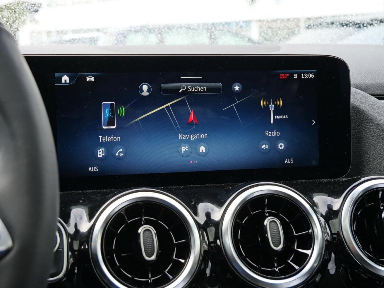 Mercedes-Benz B 250 4M Progressive Night Distronic Panorama