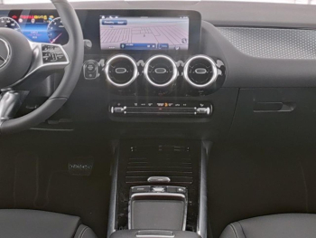 Mercedes-Benz B 250 4M Progressive Night Distronic Panorama