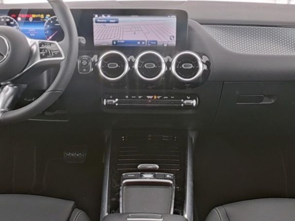 Mercedes-Benz B 250 4M Progressive Night Distronic Panorama