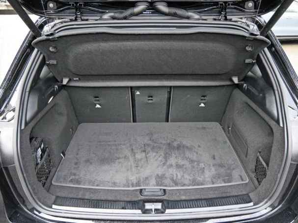 Mercedes-Benz B 250 4M Progressive Night Distronic Panorama