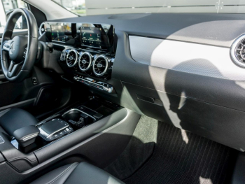 Mercedes-Benz B 250 e Style MBUXNavi+ Distronic Kamera