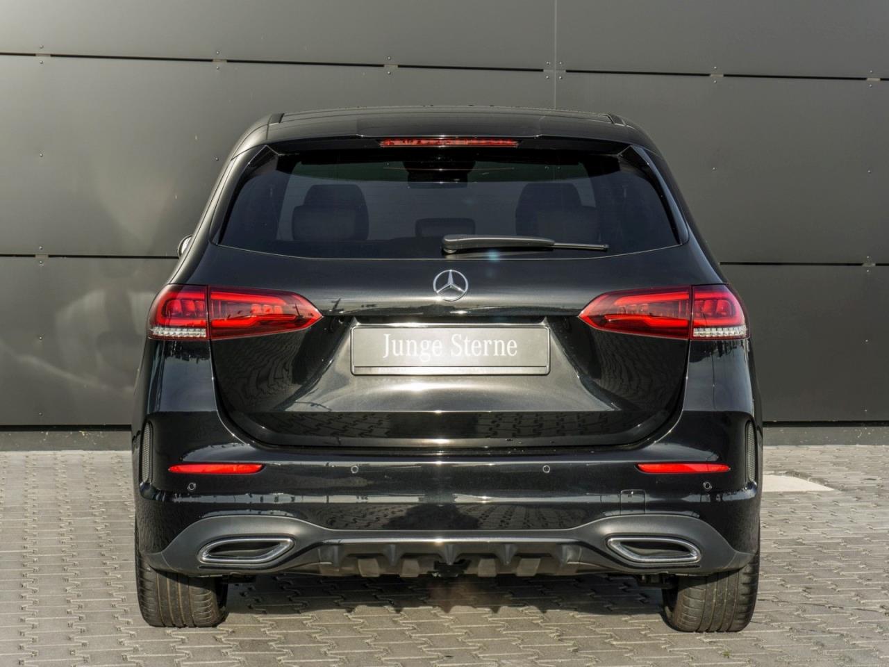 Mercedes-Benz B 250 e AMG Night Panorama Memory 360° EasyPack