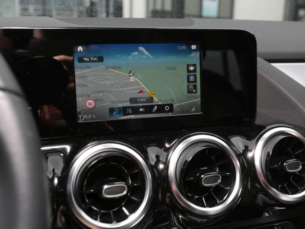 Mercedes-Benz B 250 e Style Navi Kamera Park-Paket Spiegel-P