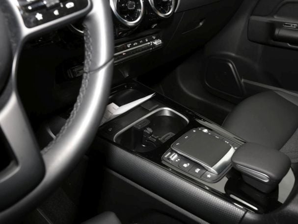 Mercedes-Benz B 250 e Style Navi Kamera Park-Paket Spiegel-P