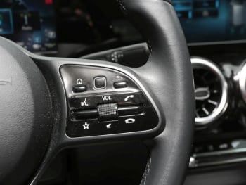 Mercedes-Benz B 250 e Style Navi Kamera Park-Paket Spiegel-P