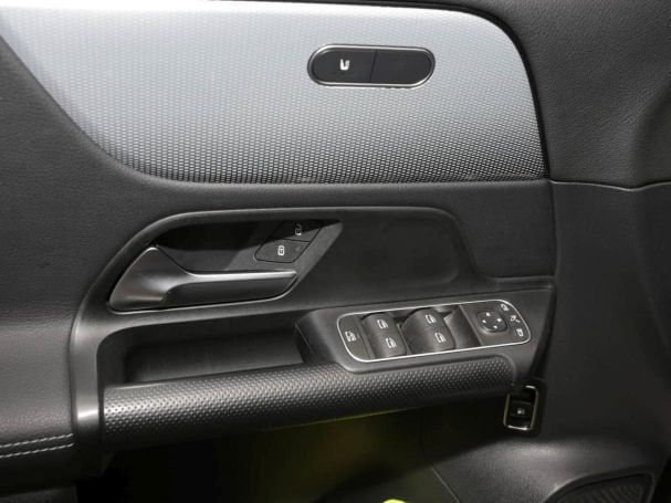 Mercedes-Benz B 250 e Style Navi Kamera Park-Paket Spiegel-P