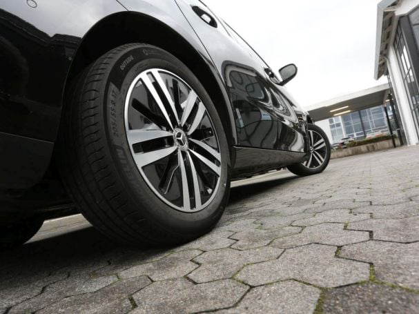 Mercedes-Benz B 250 e Style Navi Kamera Park-Paket Spiegel-P