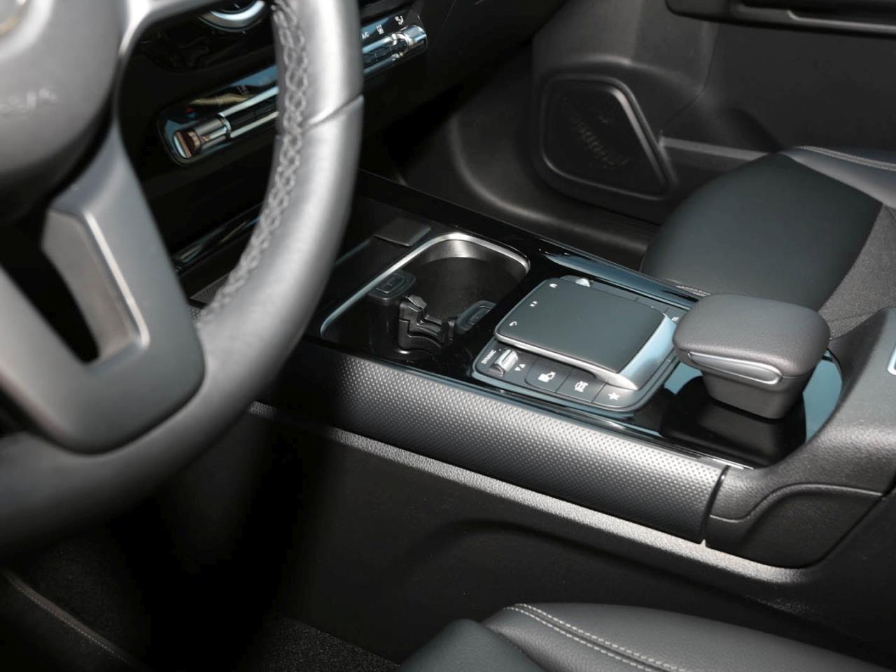 Mercedes-Benz B 250 e Style MBUX Navi AHK Kamera Park-Paket