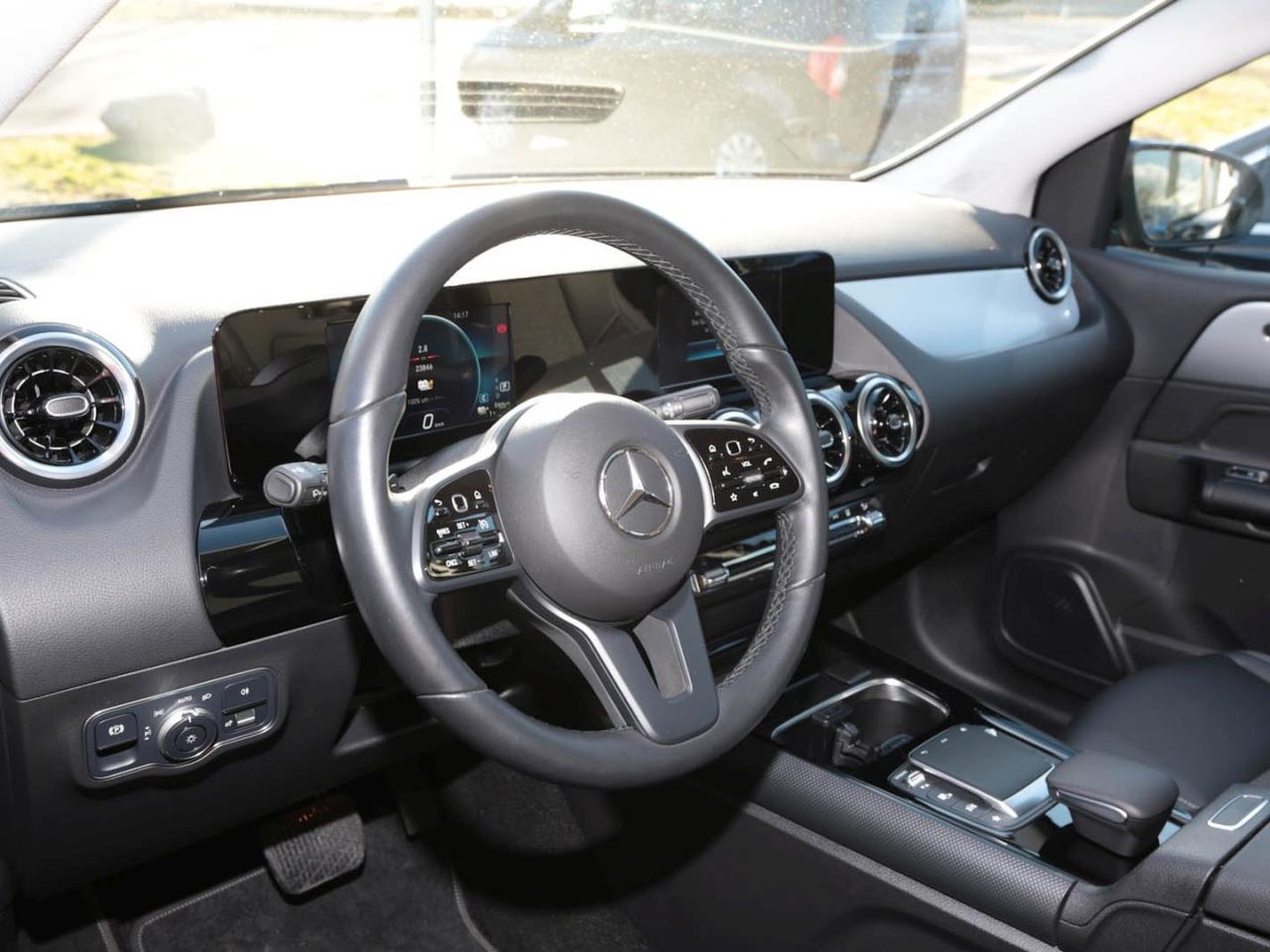 Mercedes-Benz B 250 e Style MBUX Navi AHK Kamera Park-Paket