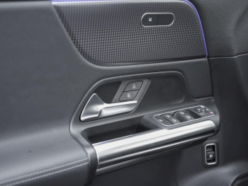 Mercedes-Benz B 250 e Progressive  Navi Panorama Kamera