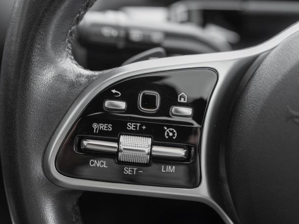 Mercedes-Benz B 250 e Progressive  Navi Panorama Kamera