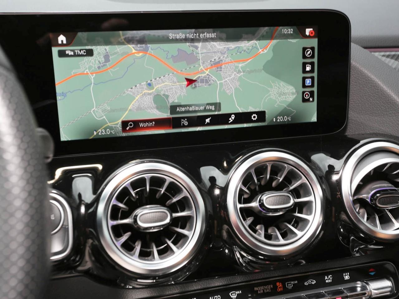 Mercedes-Benz B 250 e AMG Night MBUX Navi Panorama Multibeam