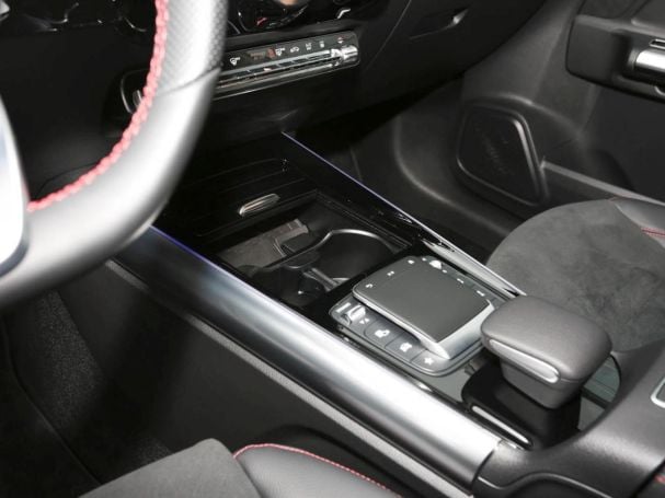 Mercedes-Benz B 250 e AMG Night MBUX Navi Panorama Multibeam