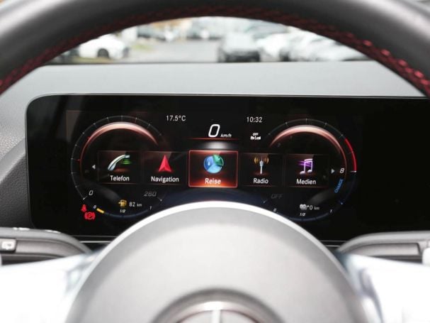 Mercedes-Benz B 250 e AMG Night MBUX Navi Panorama Multibeam