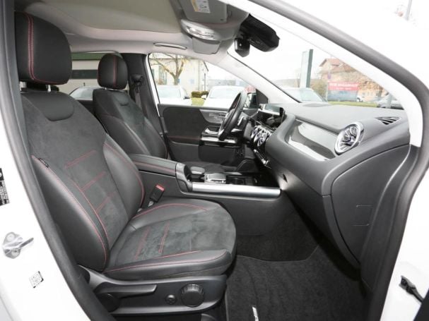 Mercedes-Benz B 250 e AMG Night MBUX Navi Panorama Multibeam