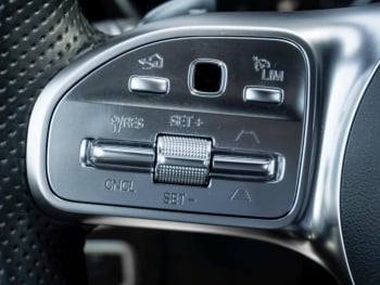 Mercedes-Benz C 200 4M Cabrio AMG Comand Distronic HeadUp 360°