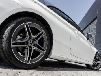 Mercedes-Benz C 200 4M Cabrio AMG Comand Distronic HeadUp 360°