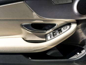 Mercedes-Benz C 200 4M Cabrio AMG Comand Distronic HeadUp 360°