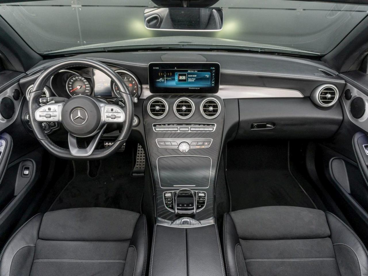 Mercedes-Benz C 300 Cabrio AMG Navi Kamera Spur-Paket Airscarf