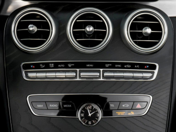 Mercedes-Benz C 300 Cabrio AMG Navi Kamera Spur-Paket Airscarf