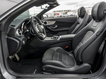 Mercedes-Benz C 300 Cabrio AMG Navi Kamera Spur-Paket Airscarf