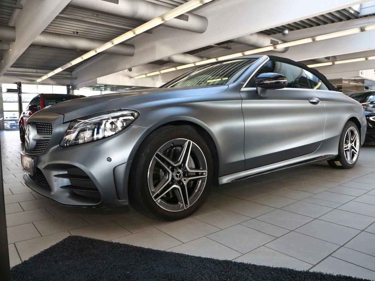 Mercedes-Benz C 400 4M AMG Comand Distronic Kamera AHK Aircap