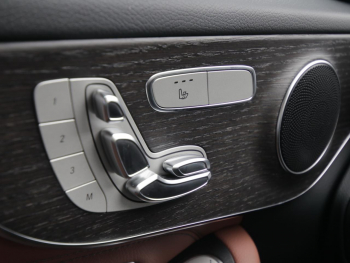 Mercedes-Benz C 200 Coupé AMG Navi LED AHK Kamera Distronic 