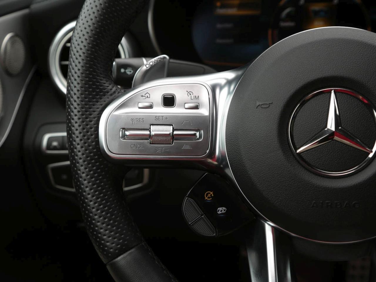 Mercedes-Benz C 63 AMG Coupé Night Drivers Package Distronic