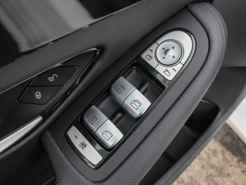 Mercedes-Benz C 180 d T Navigation LED SitzkomfortP BusinessP+