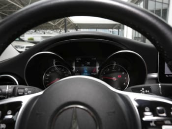 Mercedes-Benz C 180 T Avantgarde Panorama Kamera Spur-Paket