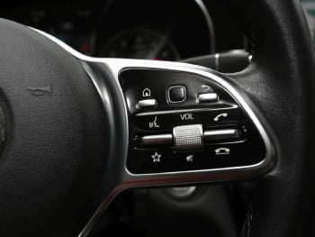 Mercedes-Benz C 180 T Avantgarde Panorama Kamera Spur-Paket