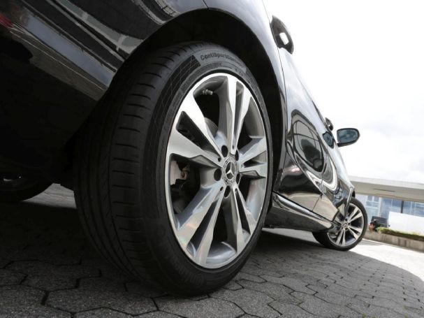 Mercedes-Benz C 180 T Avantgarde Panorama Kamera Spur-Paket Mercedes-Benz C 180 T Avantgarde Panorama Kamera Spur-Paket