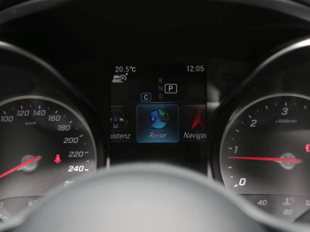 Mercedes-Benz C 220 d 4M T Navi Distronic AHK Kamera Keyless