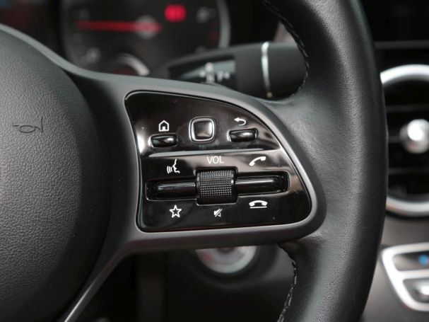 Mercedes-Benz C 220 d 4M T Navi Distronic AHK Kamera Keyless Mercedes-Benz C 220 d 4M T Navi Distronic AHK Kamera Keyless
