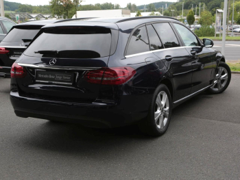 Mercedes-Benz C 220 d 4M T Navi Distronic AHK Kamera Keyless