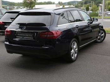 Mercedes-Benz C 220 d 4M T Navi Distronic AHK Kamera Keyless