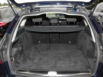Mercedes-Benz C 220 d 4M T Navi Distronic AHK Kamera Keyless