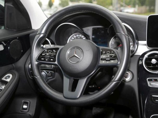 Mercedes-Benz C 220 d 4M T Navi Distronic AHK Kamera Keyless Mercedes-Benz C 220 d 4M T Navi Distronic AHK Kamera Keyless