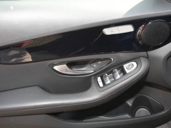 Mercedes-Benz C 300 d 4M T Avantgarde Comand Standheizung LED