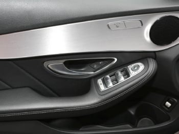 Mercedes-Benz C 300 d T AMG Navi Distronic Spur-Paket AHK
