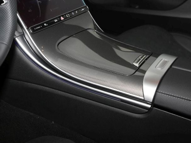 Mercedes-Benz C 180 T-Modell AMG Night Distronic Memory 360° Mercedes-Benz C 180 T-Modell AMG Night Distronic Memory 360°