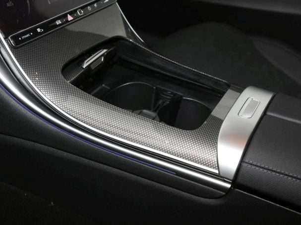 Mercedes-Benz C 180 T-Modell AMG Night Distronic Memory 360° Mercedes-Benz C 180 T-Modell AMG Night Distronic Memory 360°
