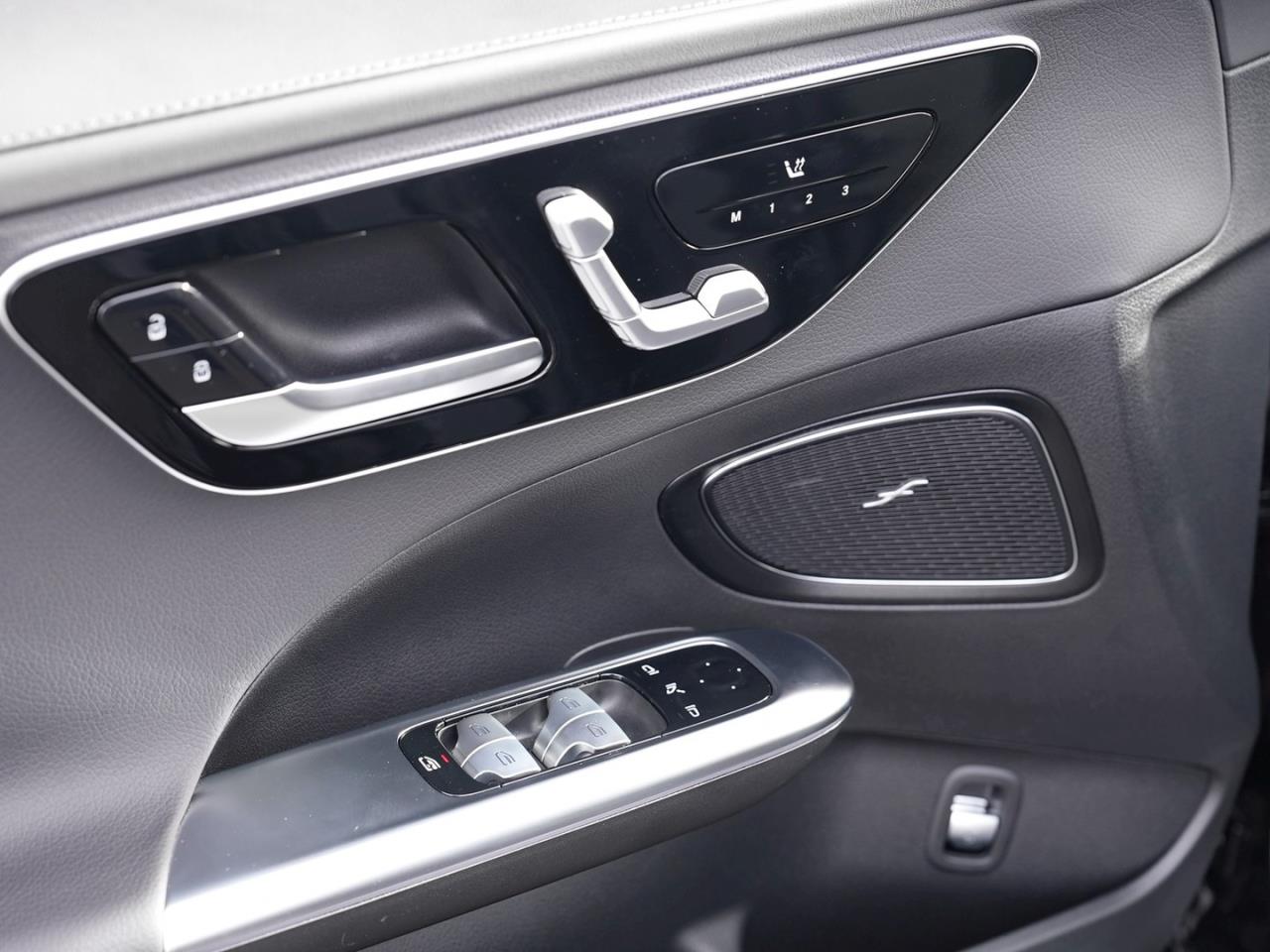 Mercedes-Benz C 180 T-Modell AMG Panorama Memory AHK 360°