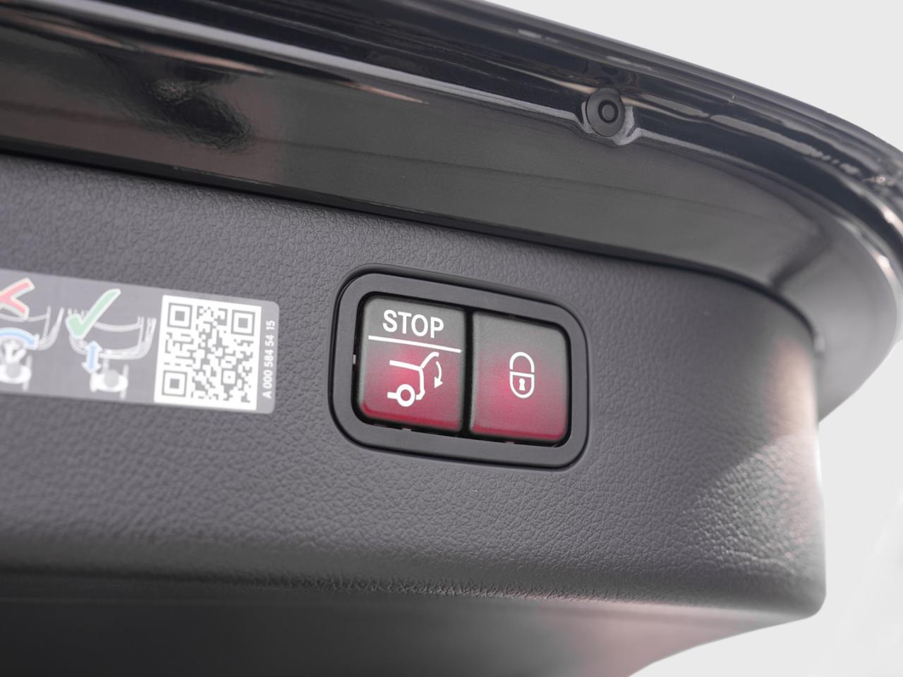 Mercedes-Benz C 180 T-Modell AMG Panorama Memory AHK 360°