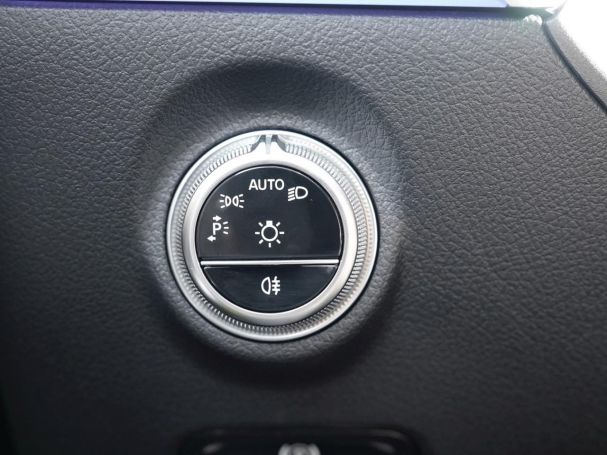 Mercedes-Benz C 180 T-Modell AMG Panorama Memory AHK 360°