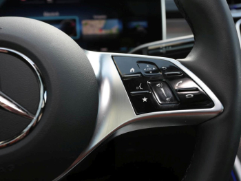 Mercedes-Benz C 200 d T Avantgarde Panorama AHK 360° Memory