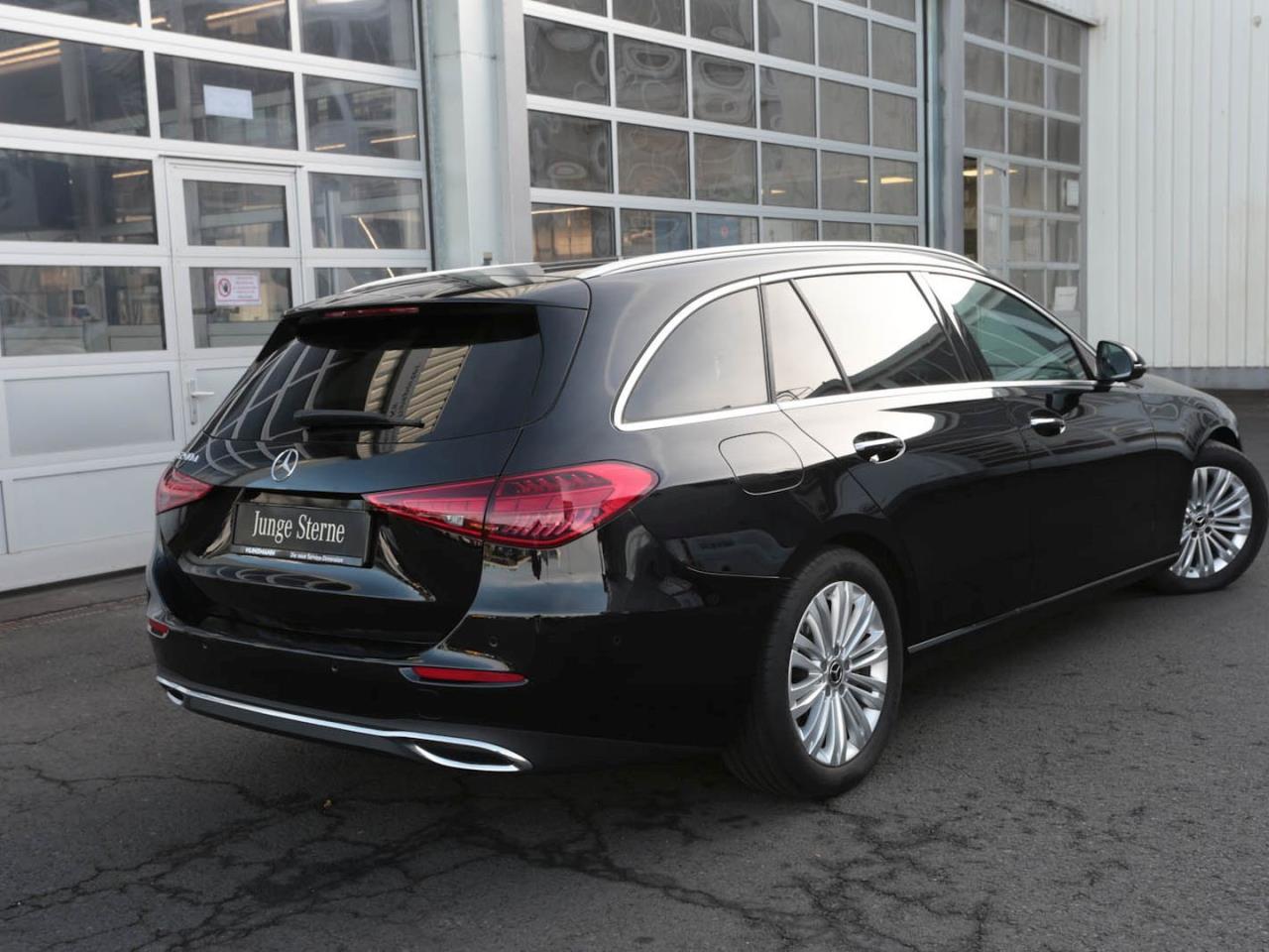 Mercedes-Benz C 200 d T Avantgarde Panorama AHK 360° Memory