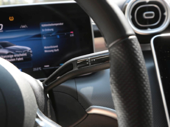 Mercedes-Benz C 200 d T AMG Night Panorama AHK Kamera Memory